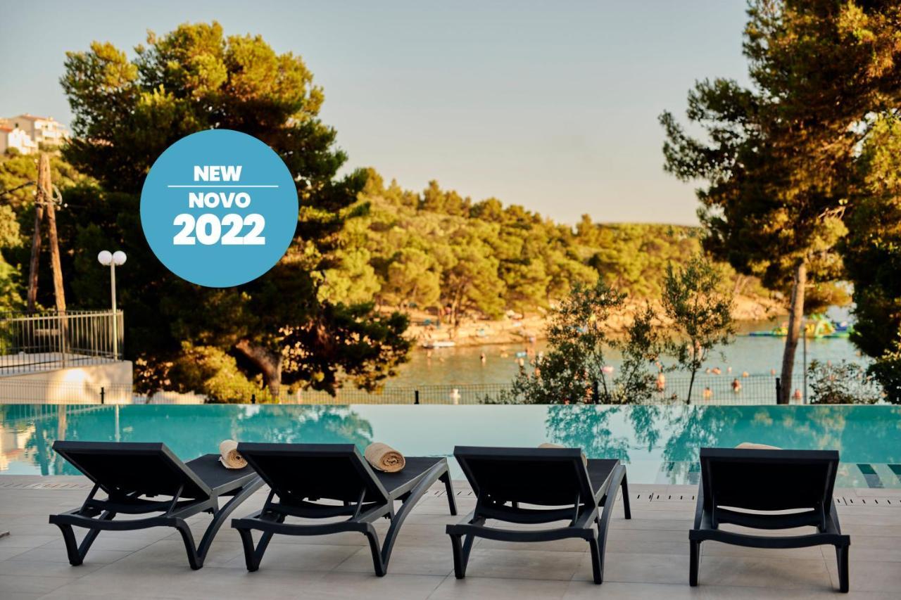 Colentum Resort Murter Bagian luar foto