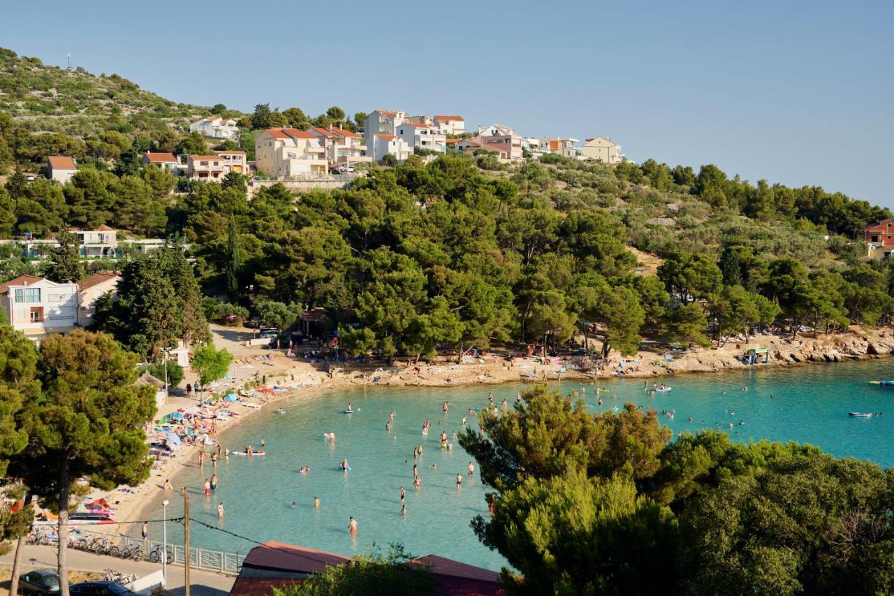 Colentum Resort Murter Bagian luar foto