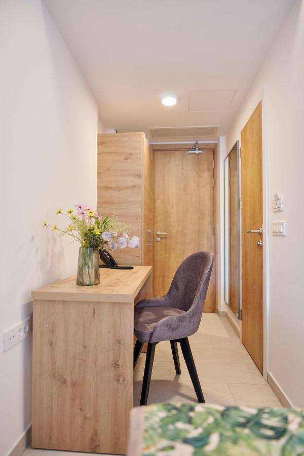 Colentum Resort Murter Bagian luar foto