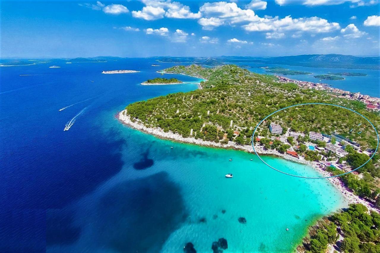 Colentum Resort Murter Bagian luar foto